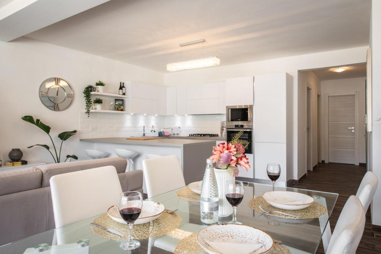 Electra Residence - Luxury Central Beachview Apartment Marsalforn Buitenkant foto